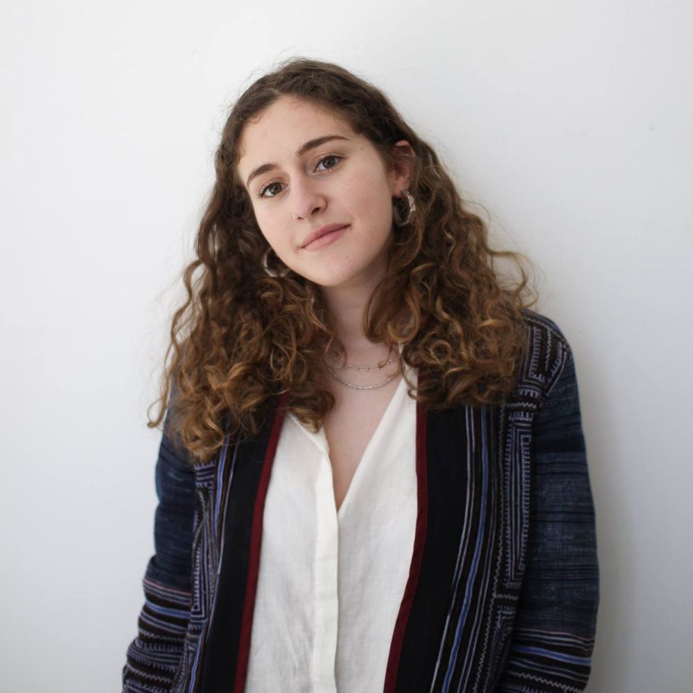 Meet your Posher, Dafne